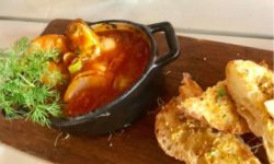 Seafood Cioppino Hotpot – Prawn, Mussel, Squid, Scallop In Plum Chilli Napoli sauce with Dukkah Crusty Bread 24 (not for banquet choices)